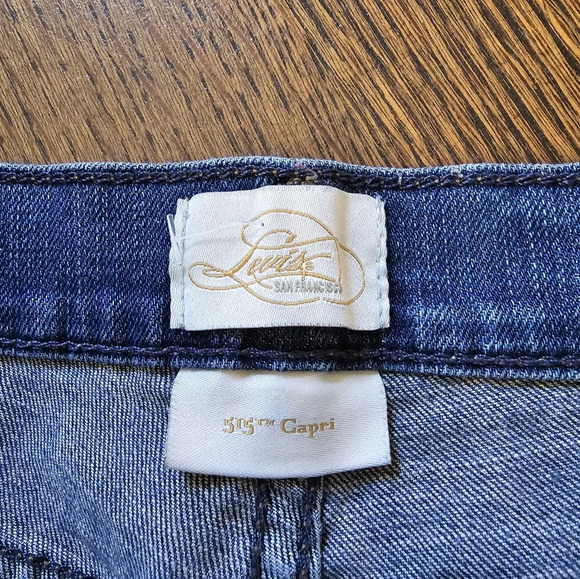 Levi's 515 Capri Cuffed Leg Medium Wash Jeans Size Women's 6 - Picture 10 of 11